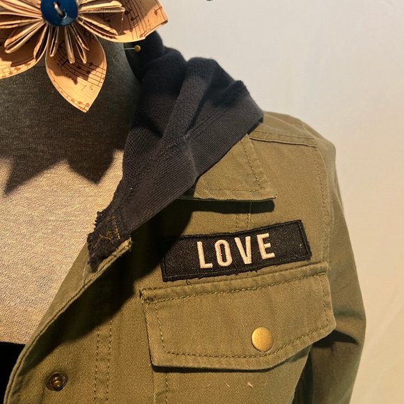 Peace Jacket - Picture 3 of 6